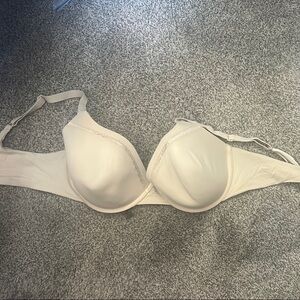 Maidenform Light Beige Underwire Bra